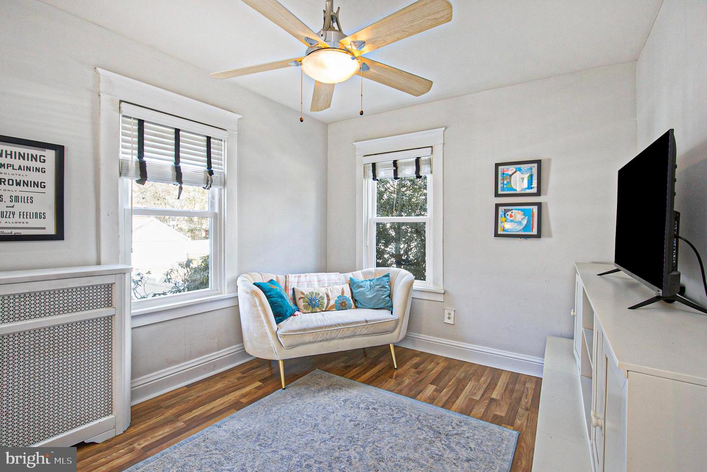 33 E Vassar Rd