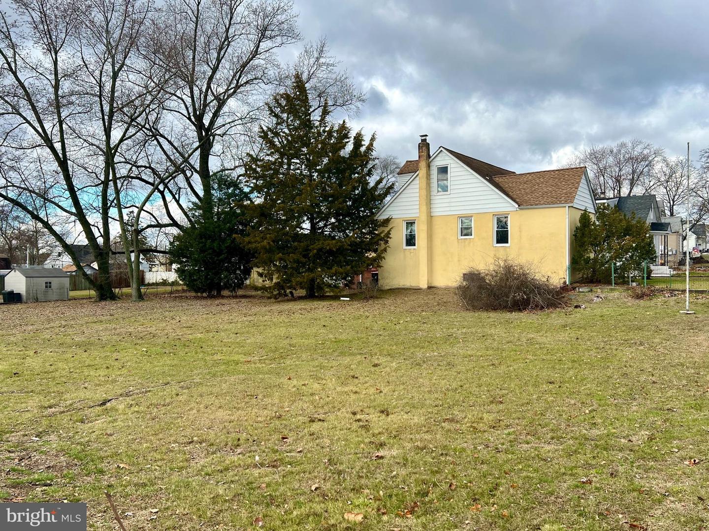 708 Station Ave