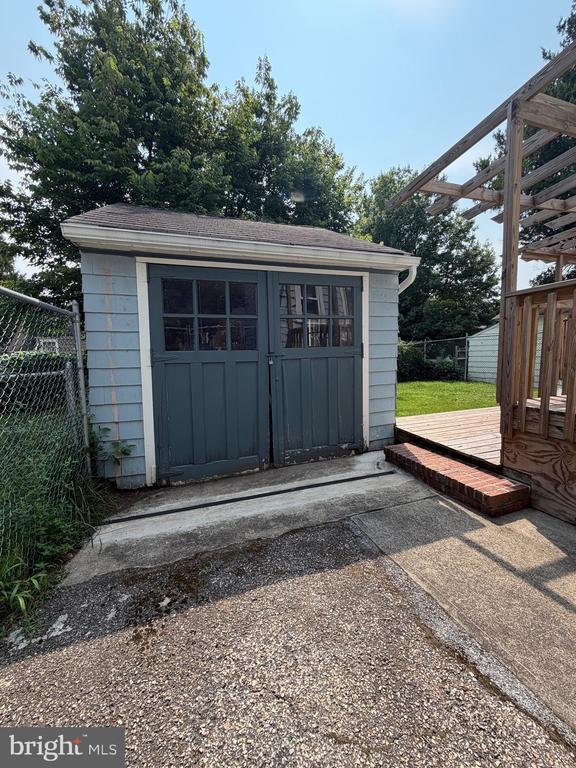 117 ABERNETHY DRIVE