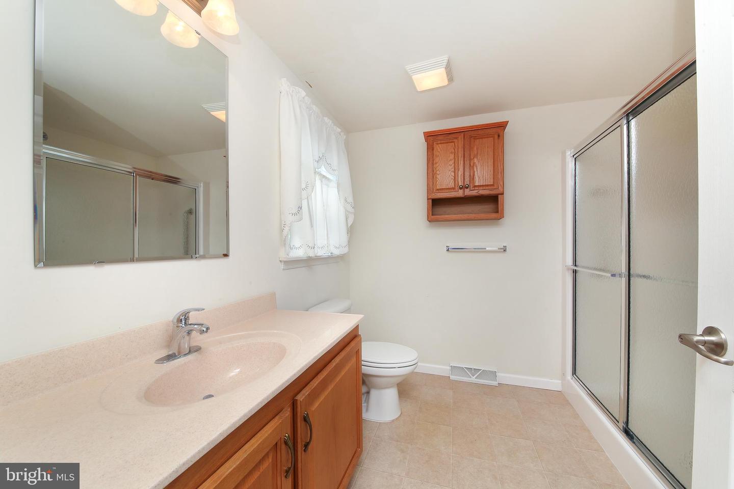 108 Nuthatch Ct W