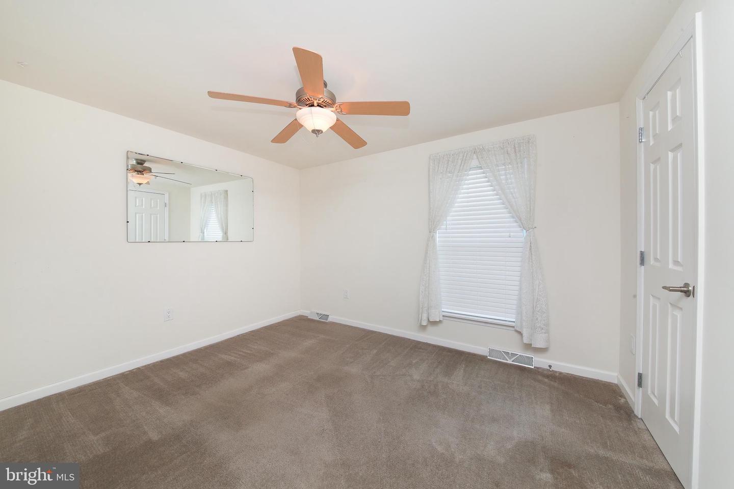108 Nuthatch Ct W