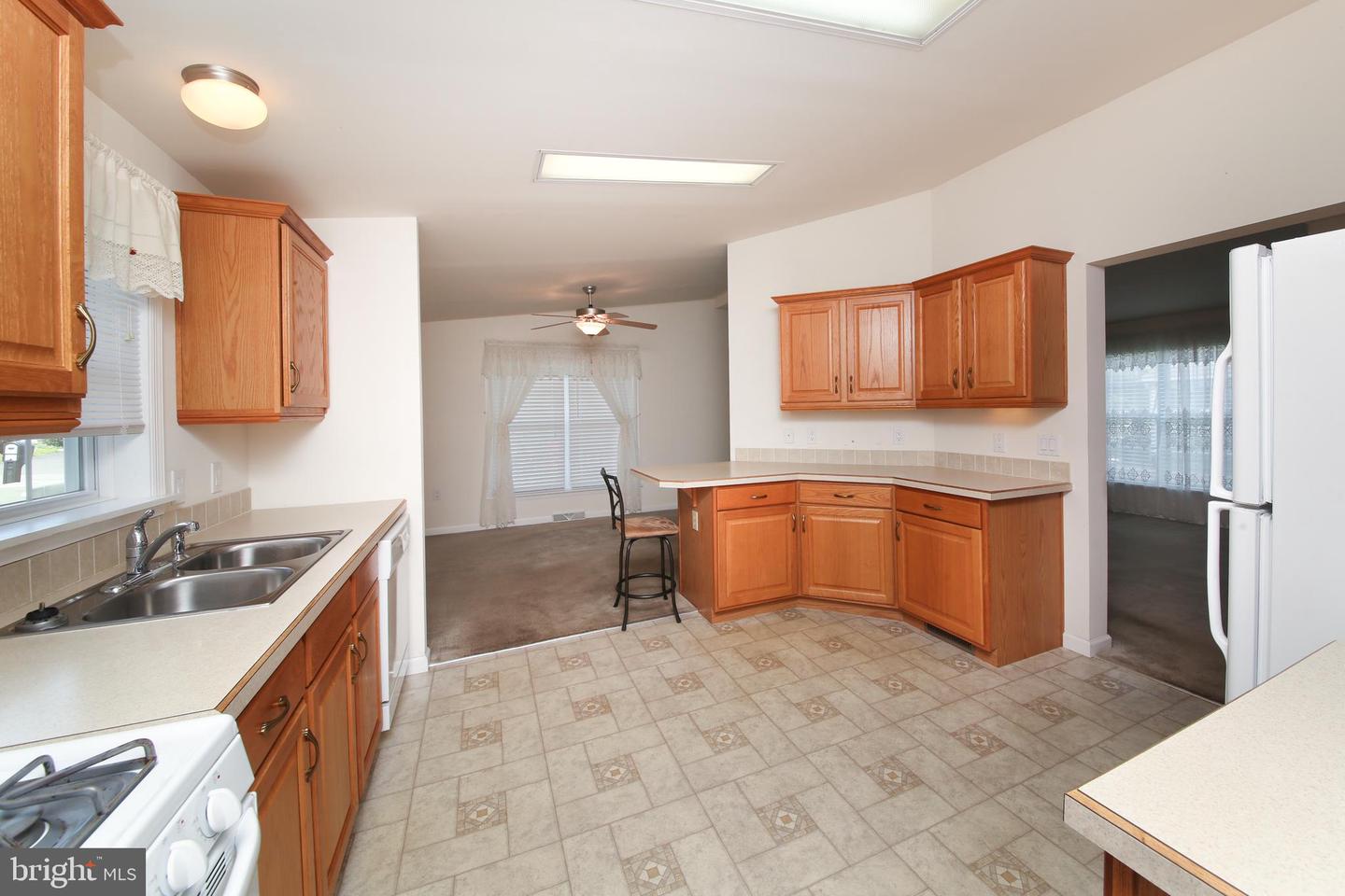 108 Nuthatch Ct W