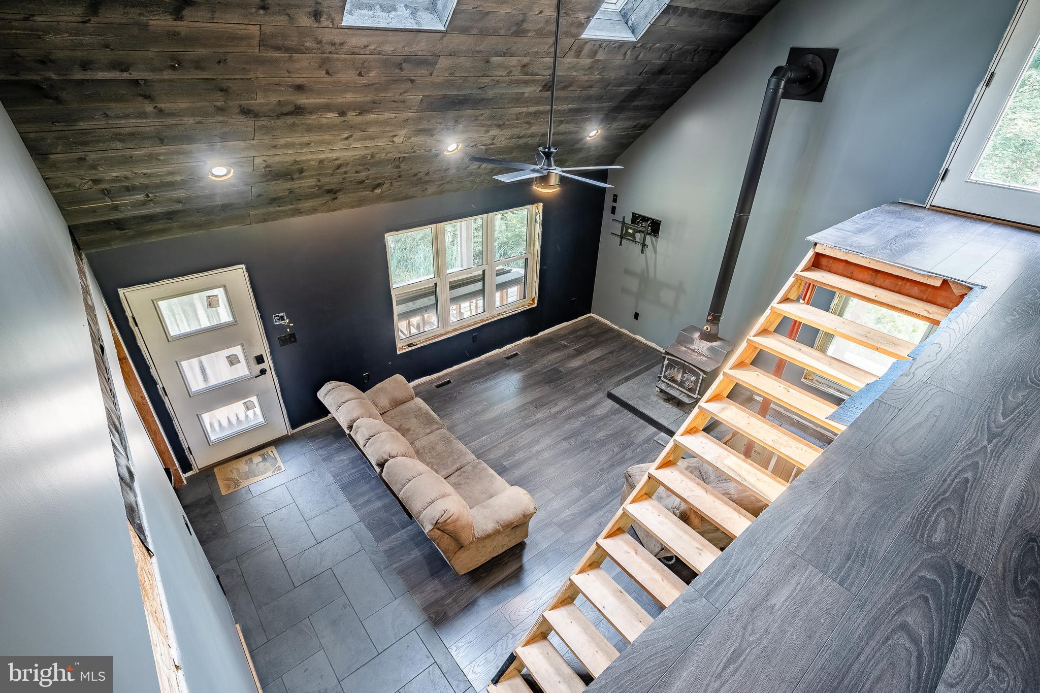 126 Crow Hill Rd