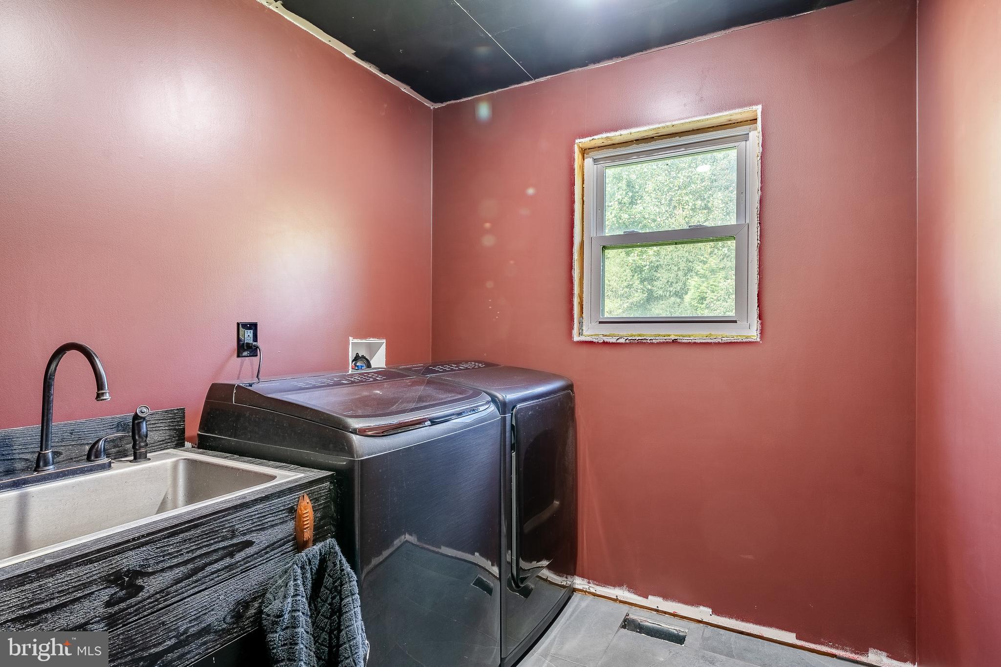 126 Crow Hill Rd