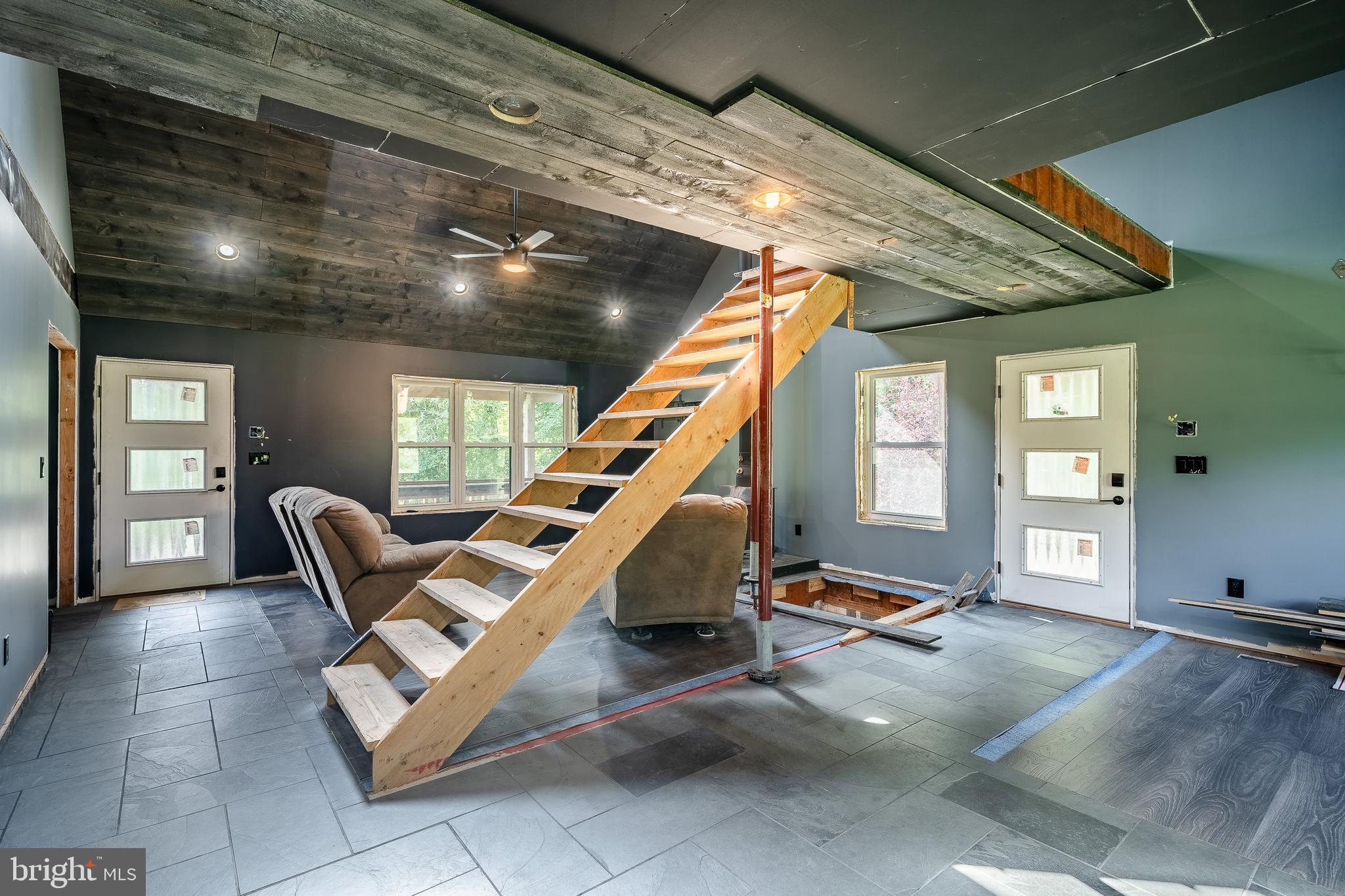 126 Crow Hill Rd