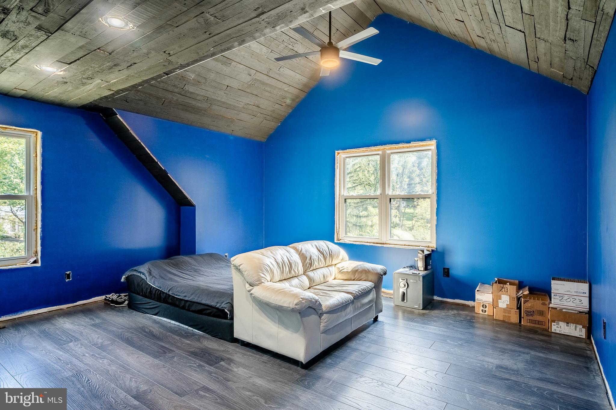 126 Crow Hill Rd