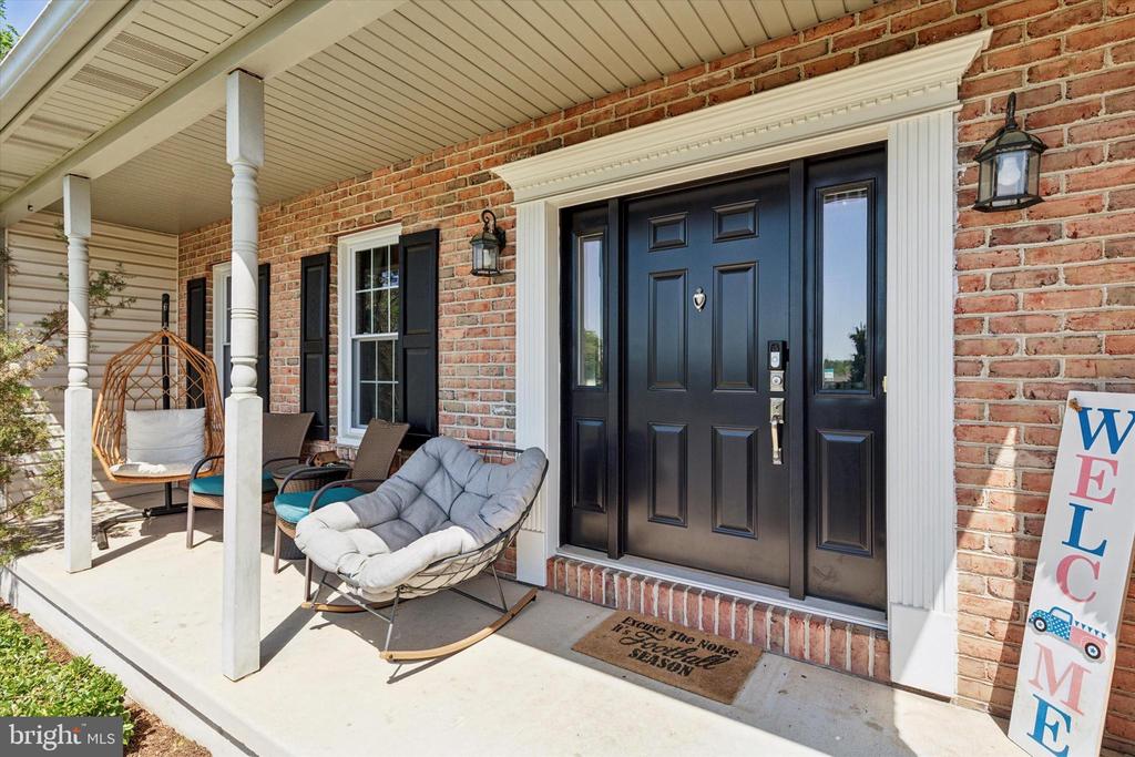 202 Ivy Ln