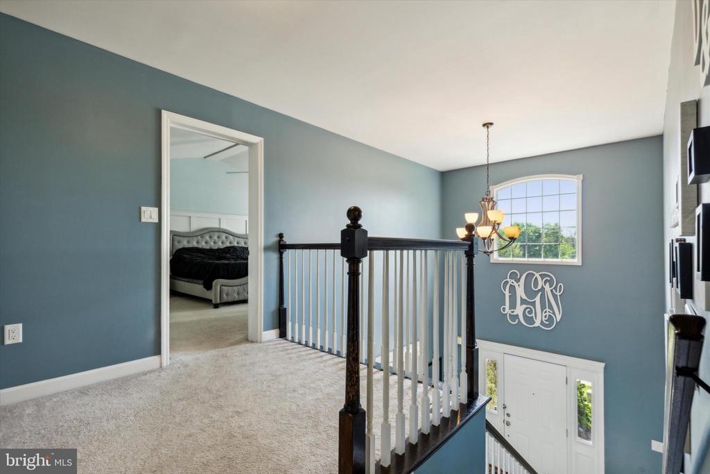 202 Ivy Ln