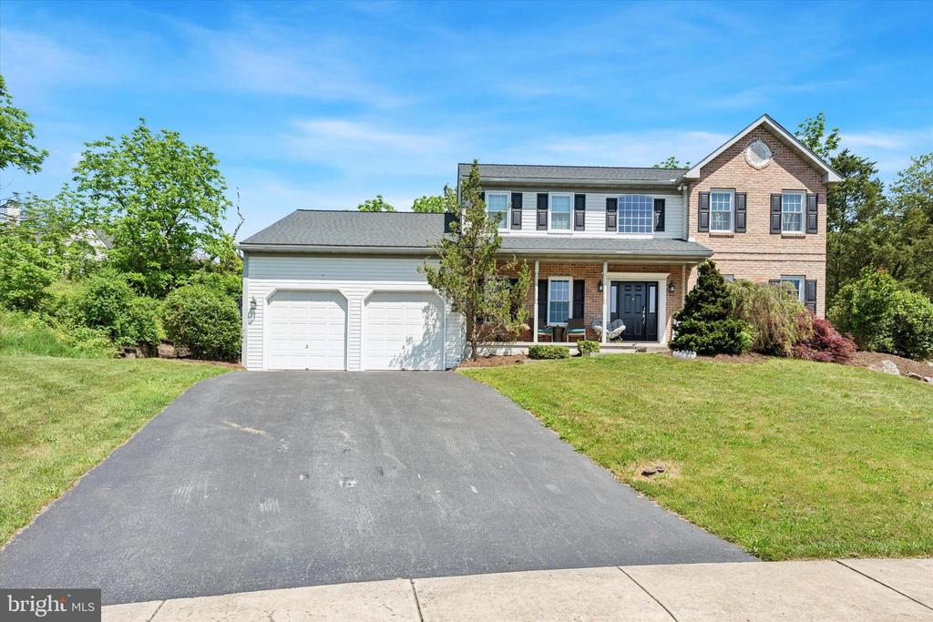 202 Ivy Ln