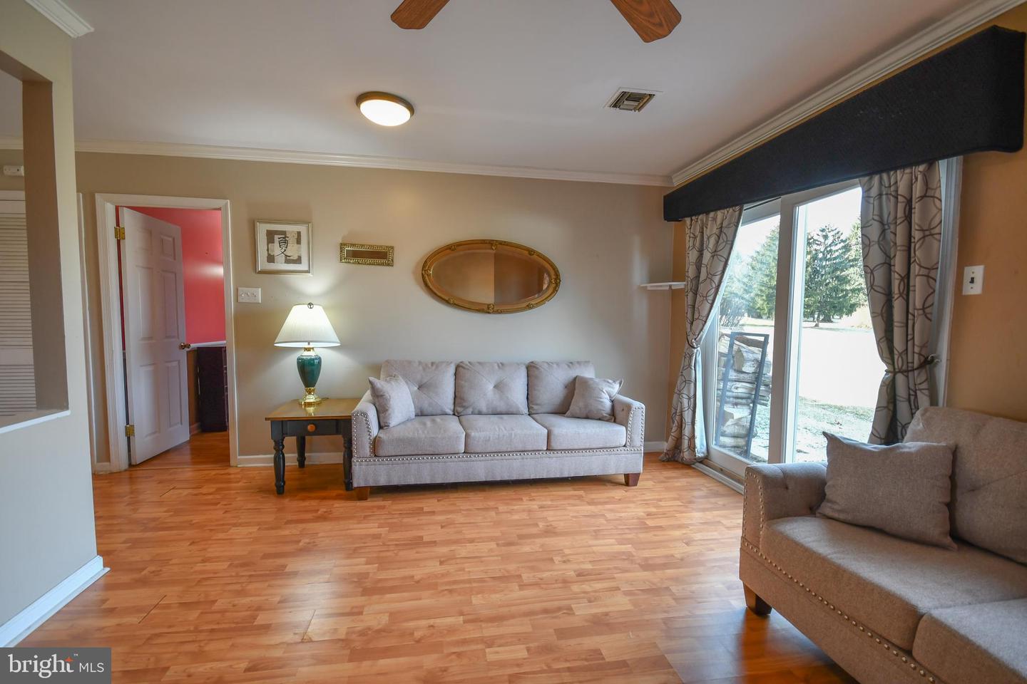 97 Palace Ct