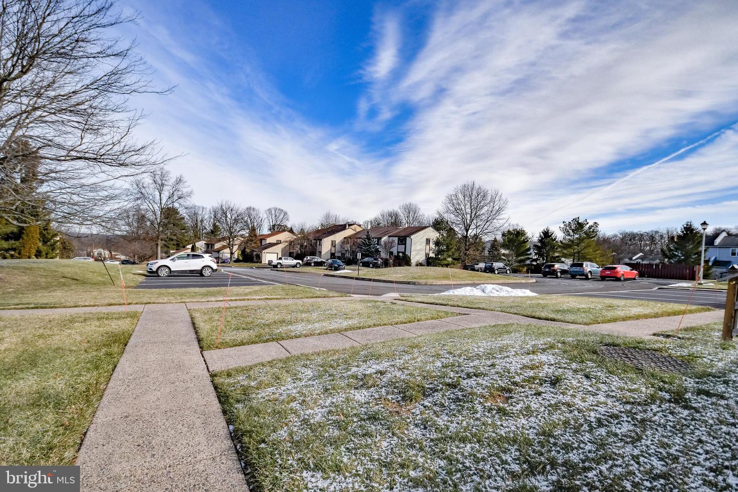 97 Palace Ct