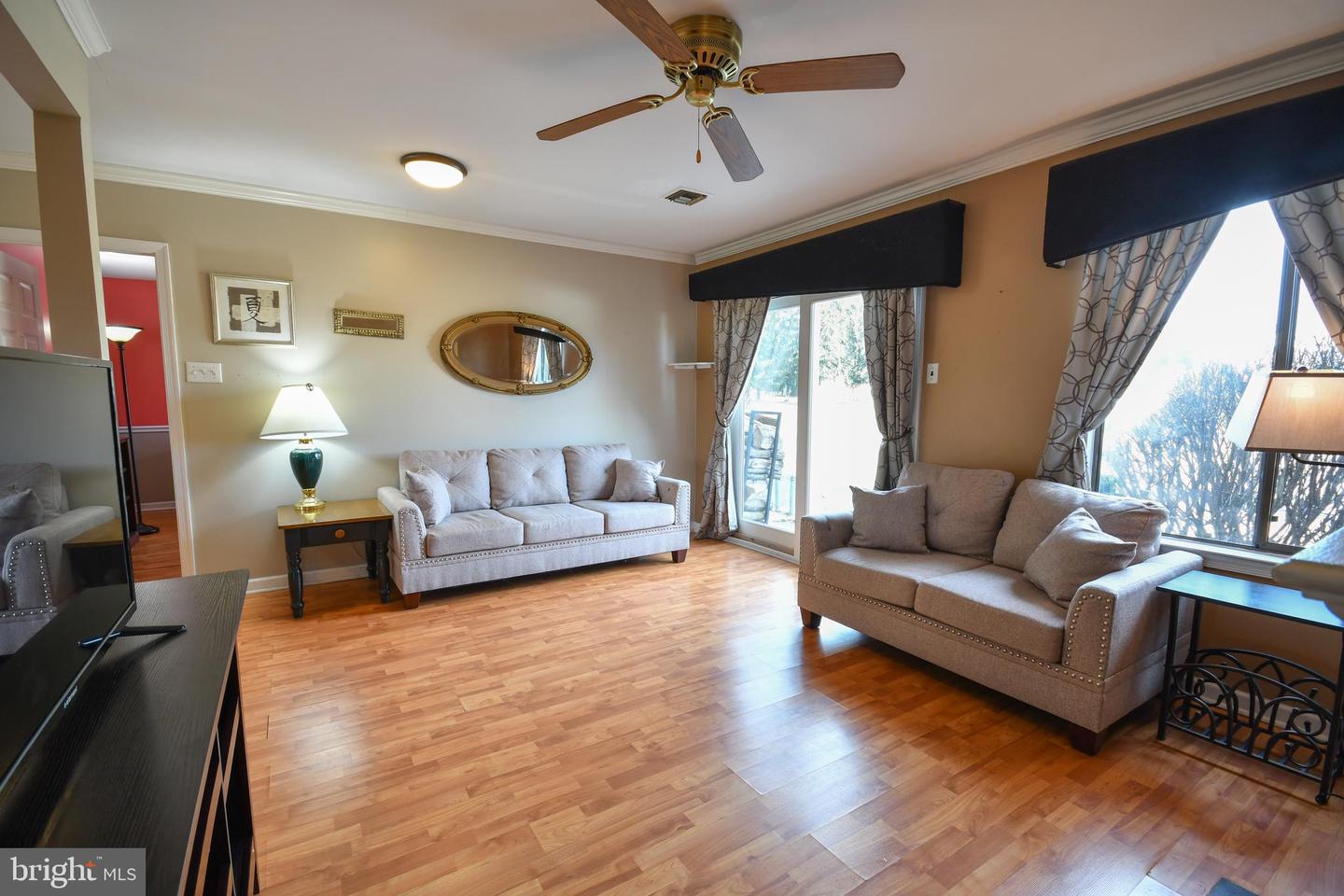 97 Palace Ct