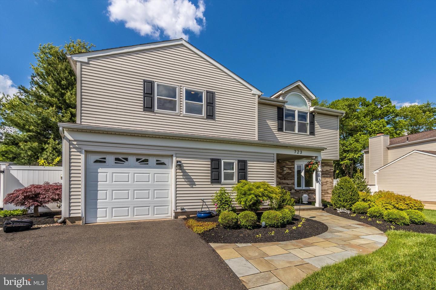 723 Tennyson Dr