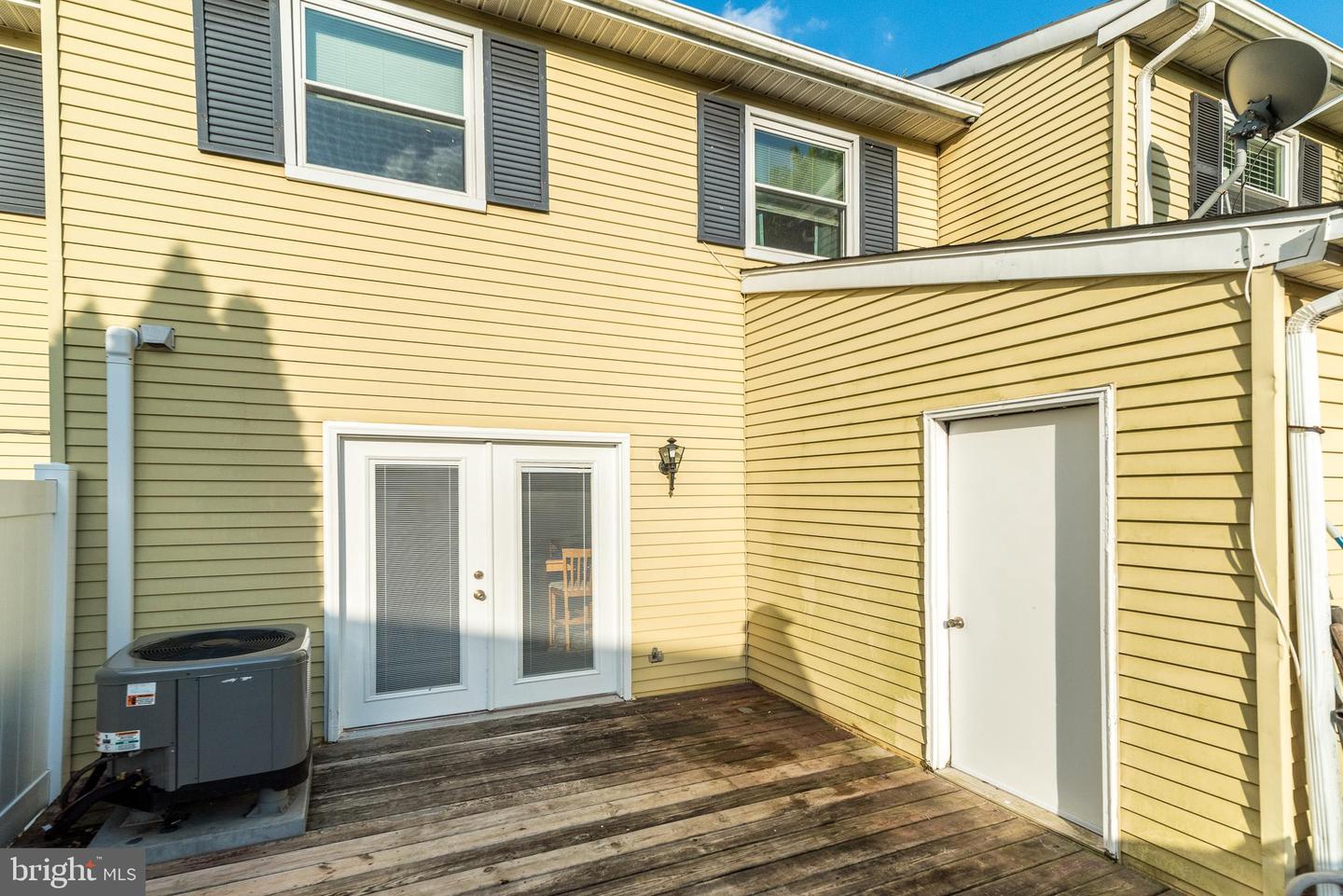 156 Reliance Pl