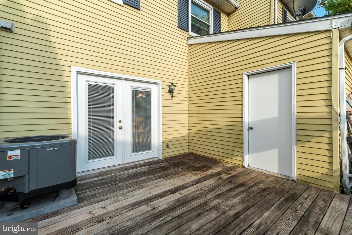156 Reliance Pl