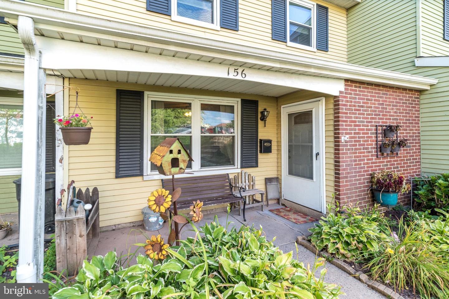 156 Reliance Pl