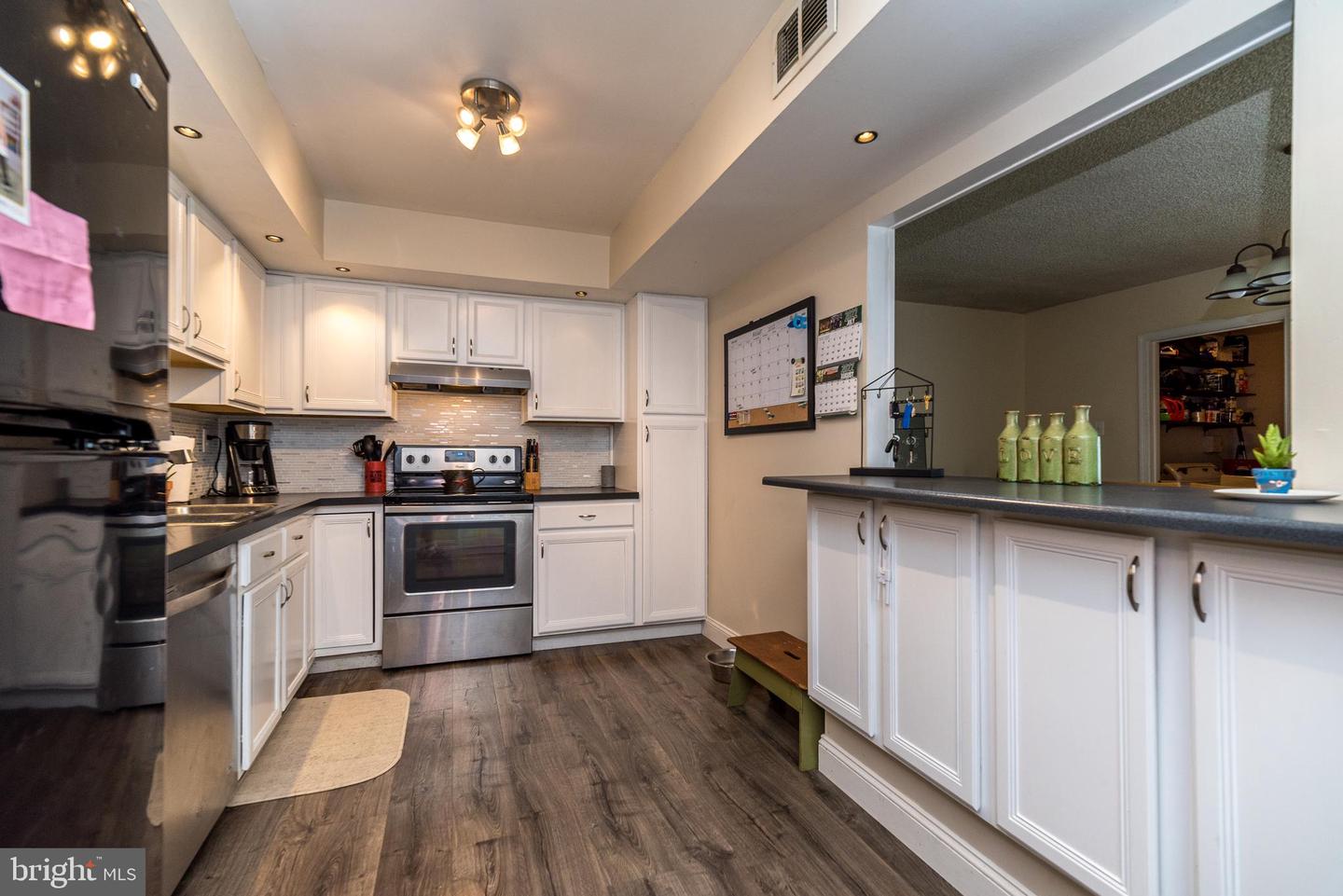 156 Reliance Pl