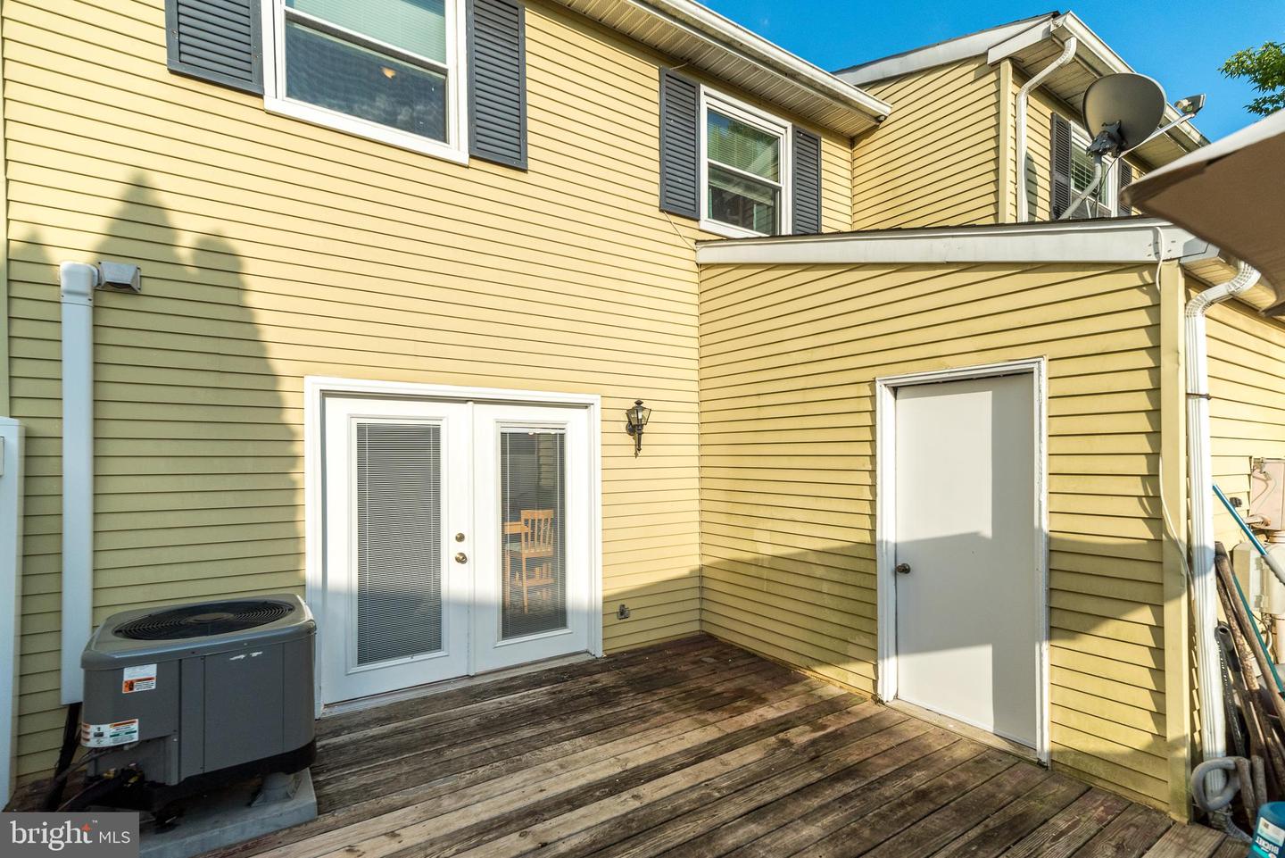 156 Reliance Pl
