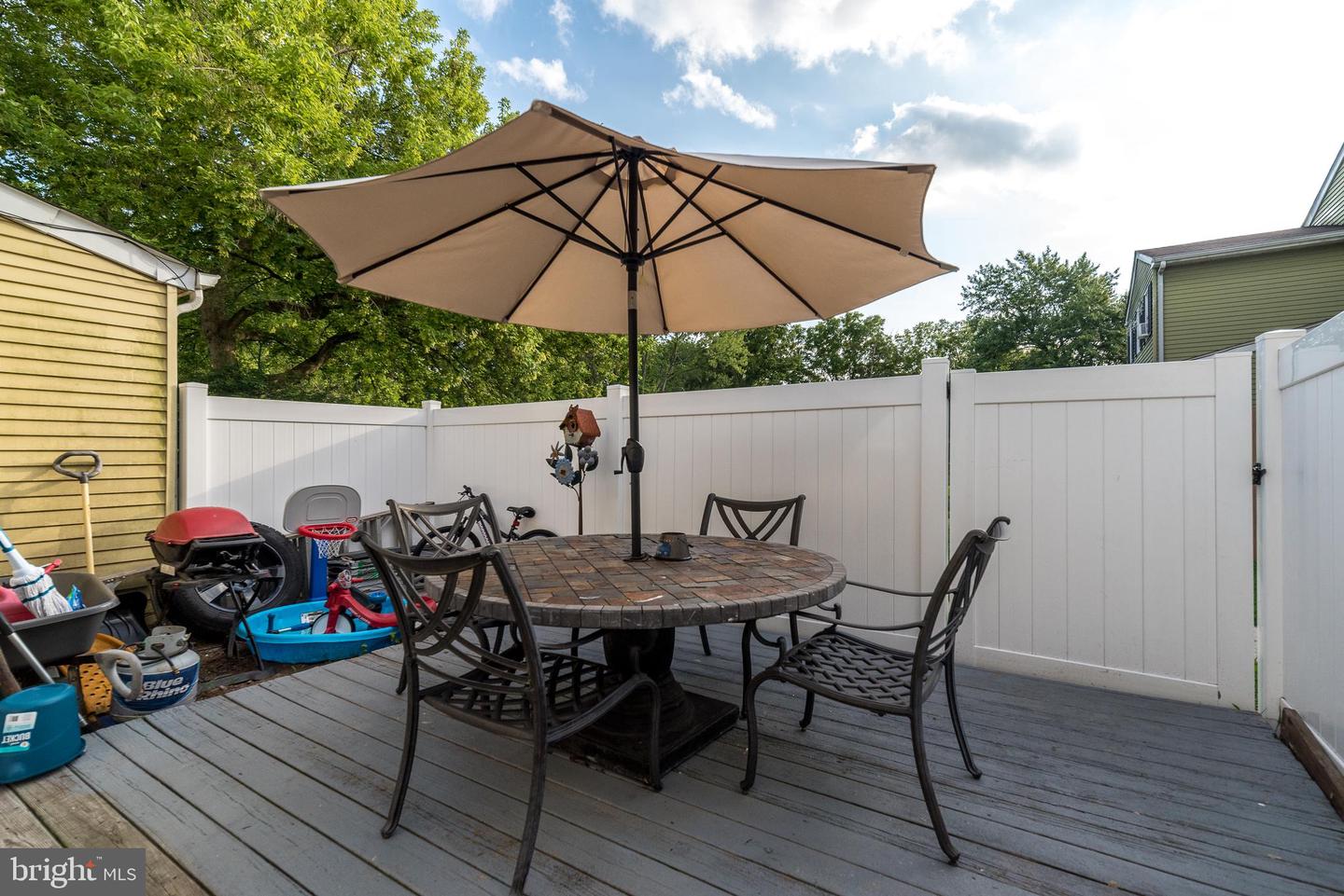156 Reliance Pl