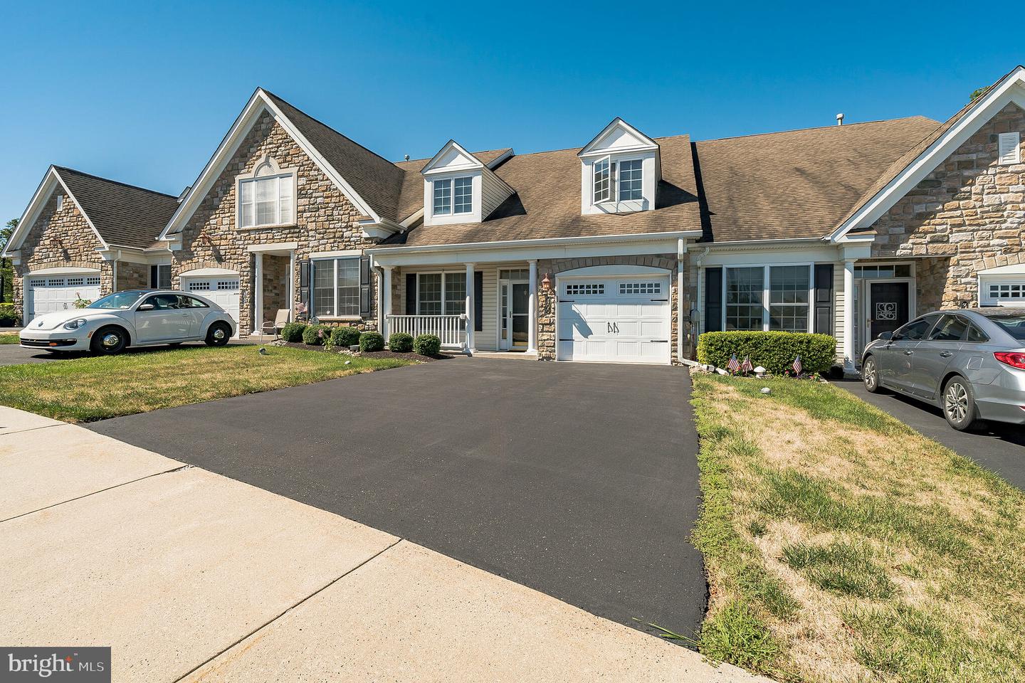 400 Reagan Dr