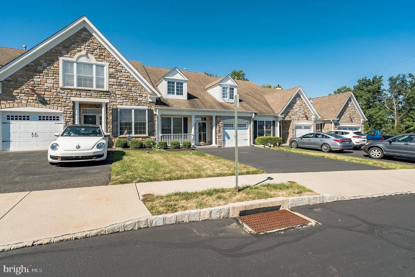 400 Reagan Dr
