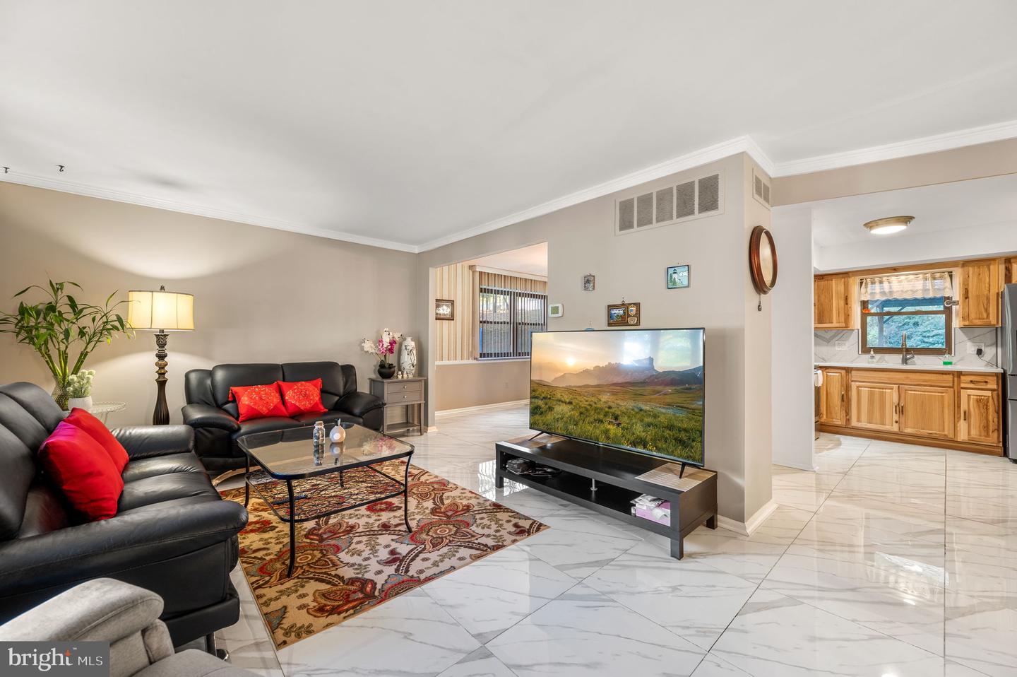 708 Bridgeview Rd