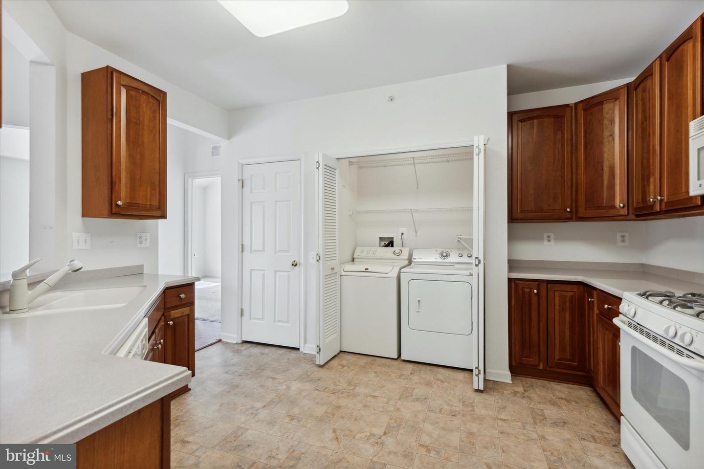 200 Evodia Cir #303