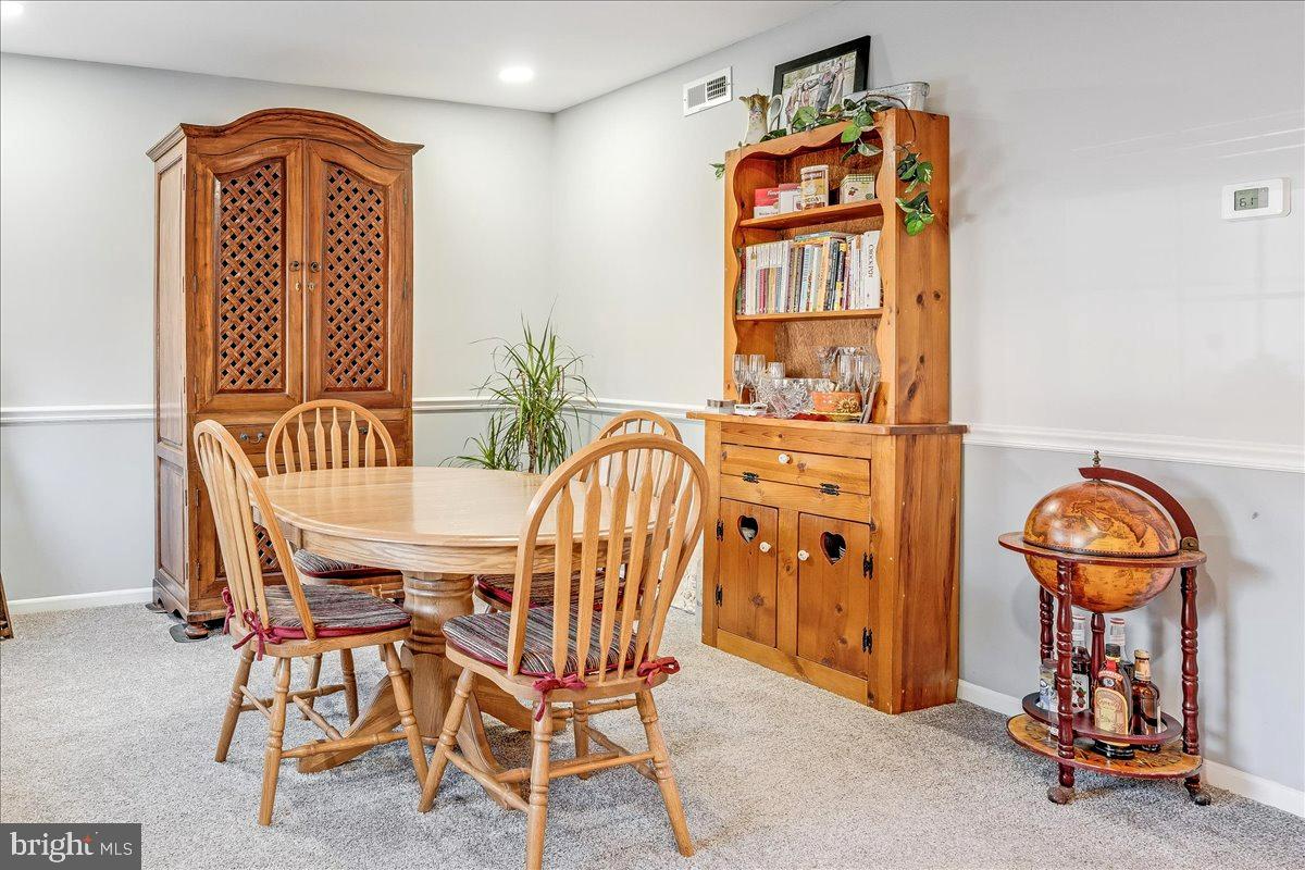 54 Stonegate Rd