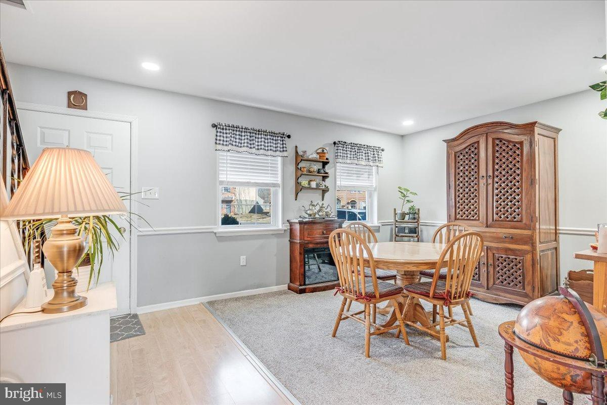54 Stonegate Rd
