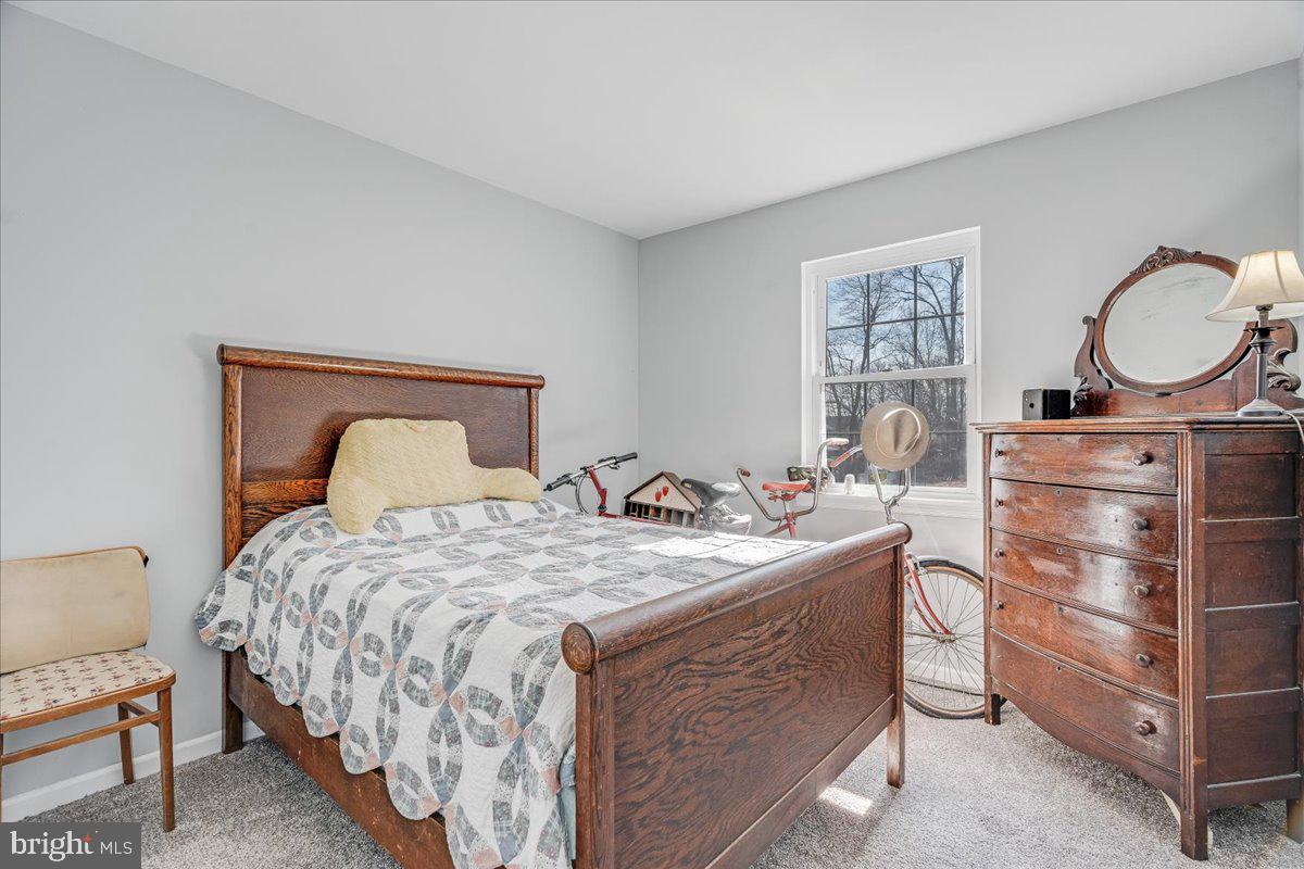 54 Stonegate Rd