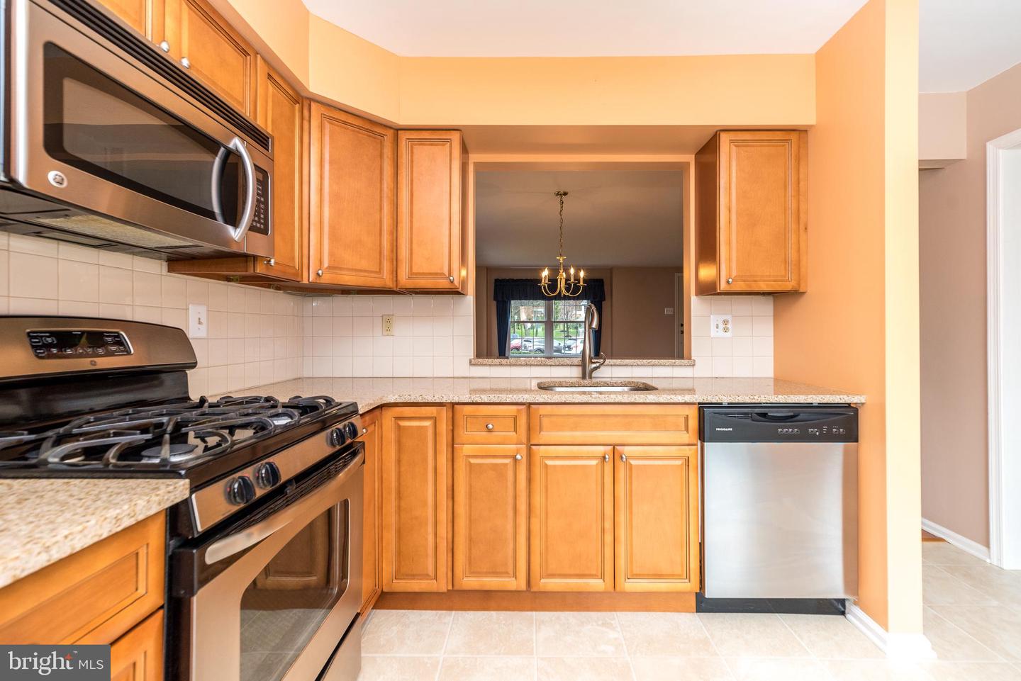 44 Violet Ln