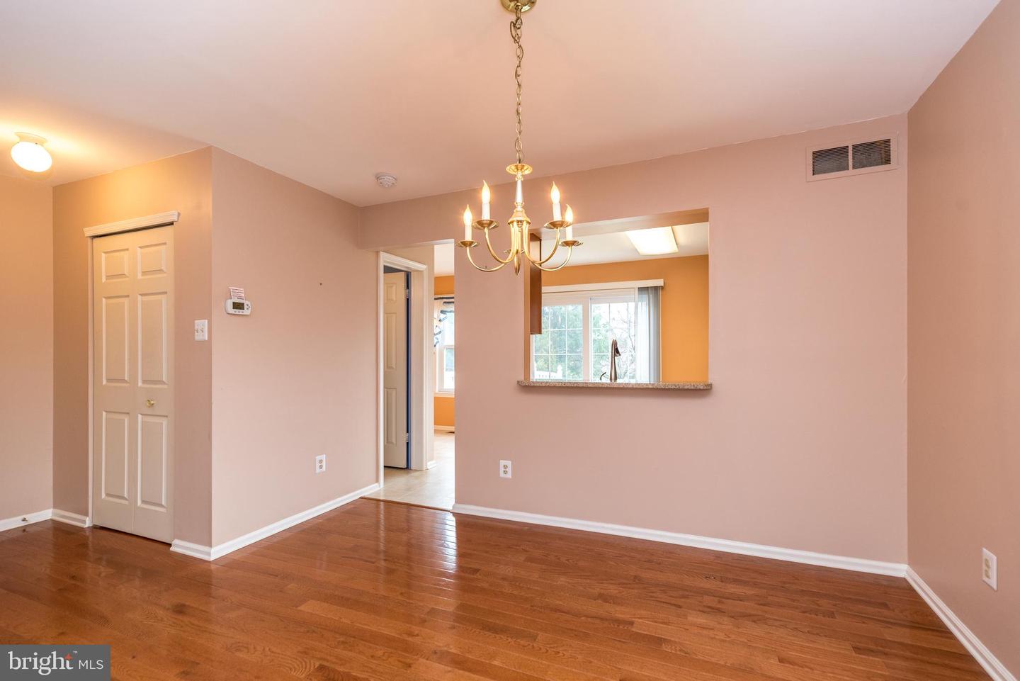 44 Violet Ln