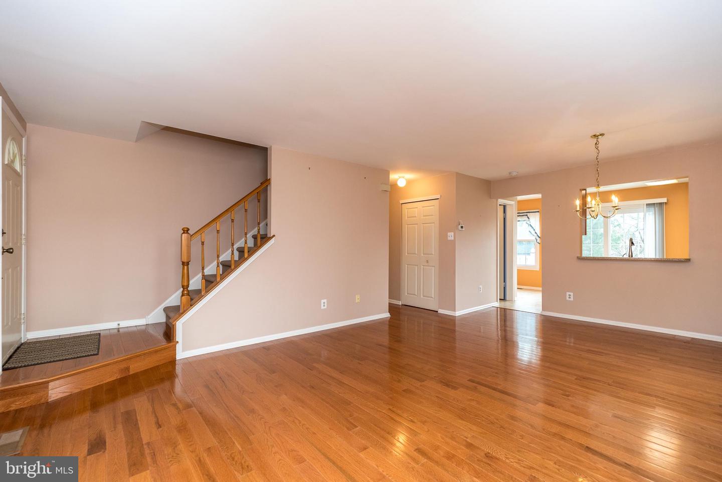 44 Violet Ln