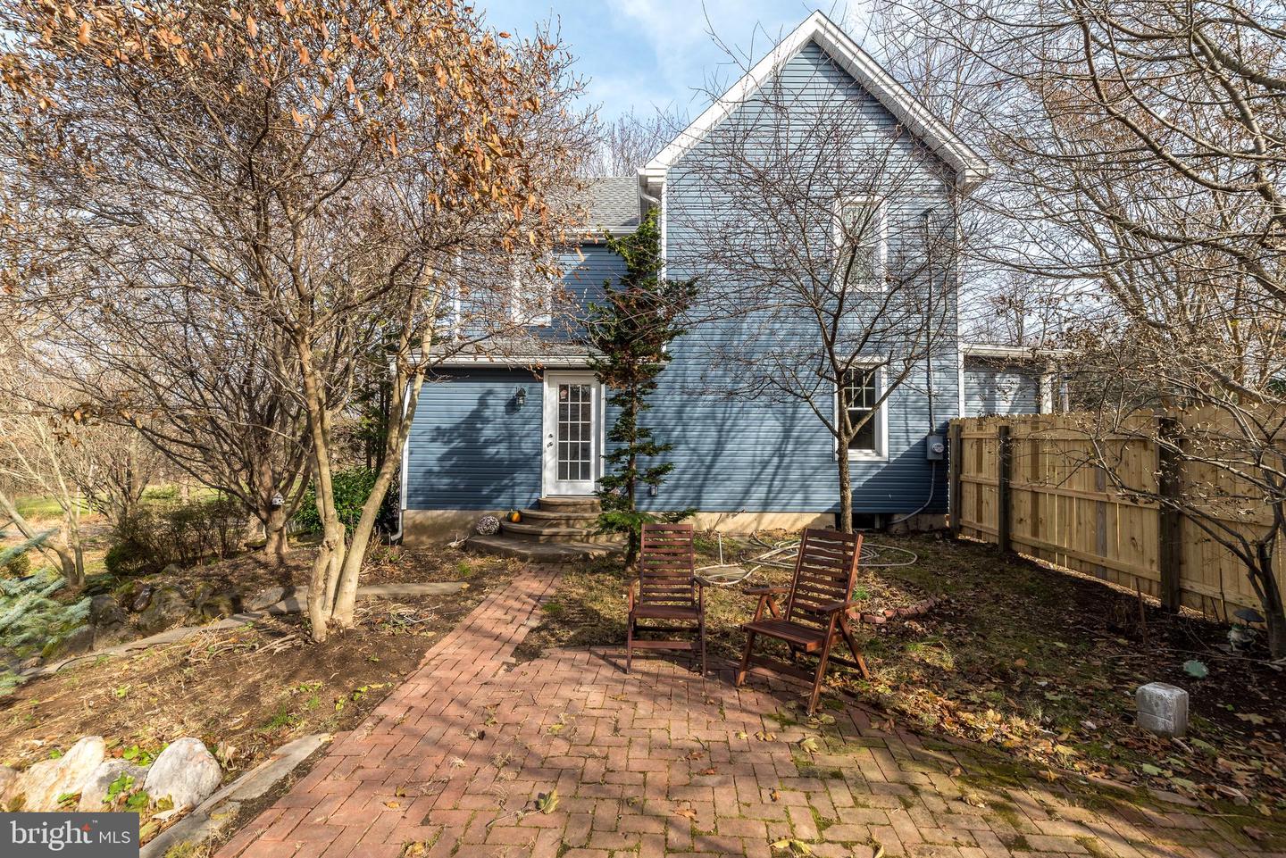 728 Hilltown Pike