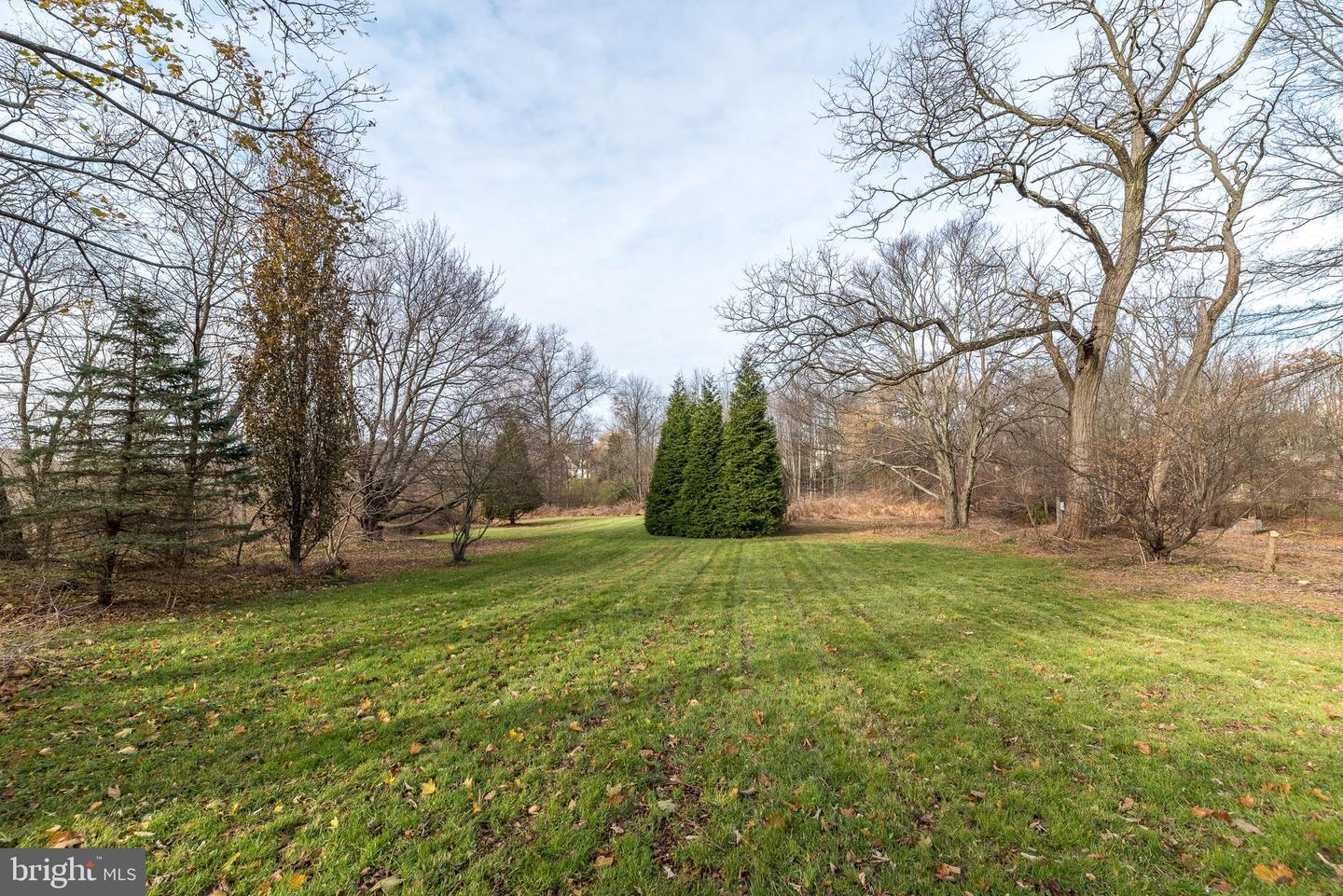728 Hilltown Pike