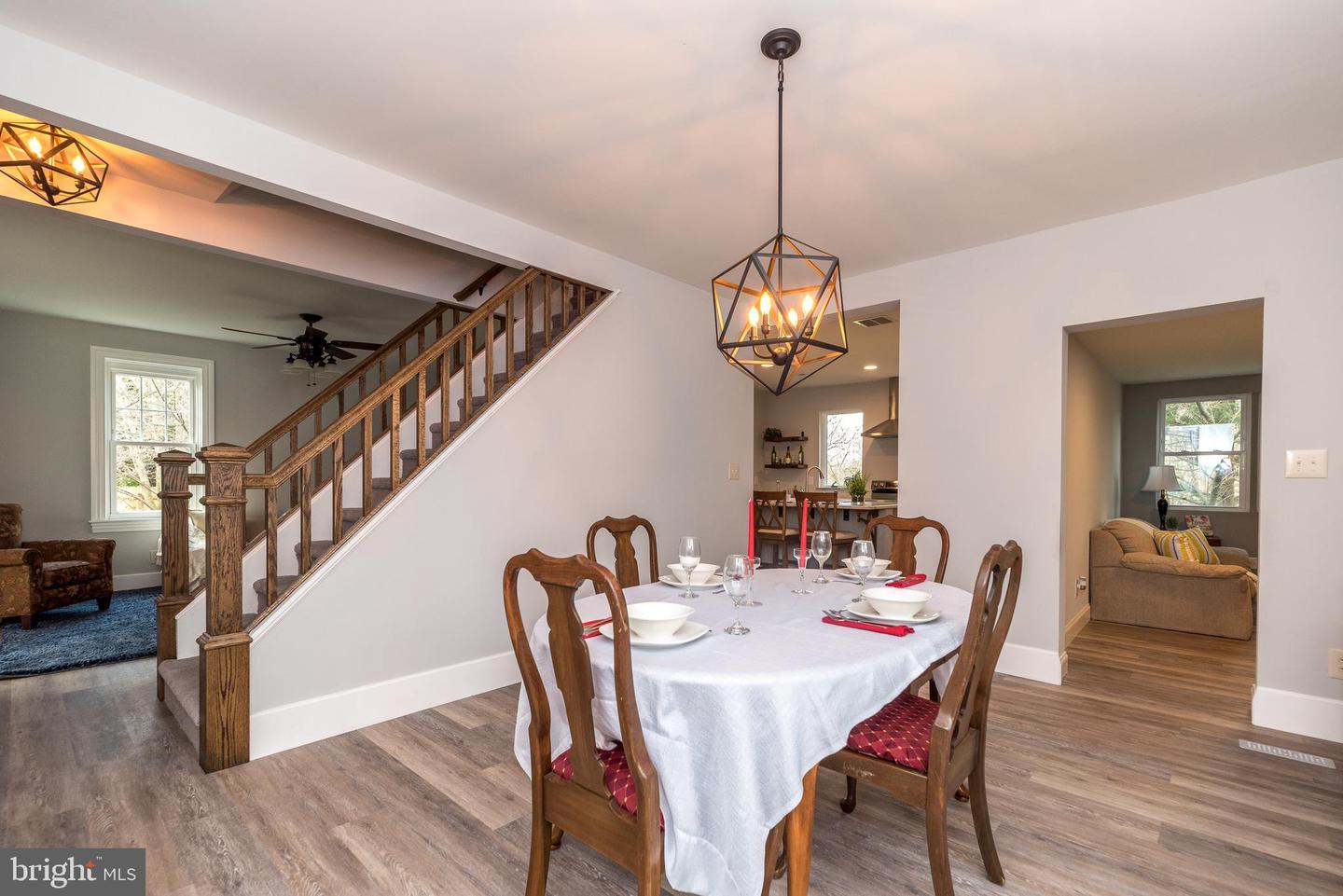 728 Hilltown Pike