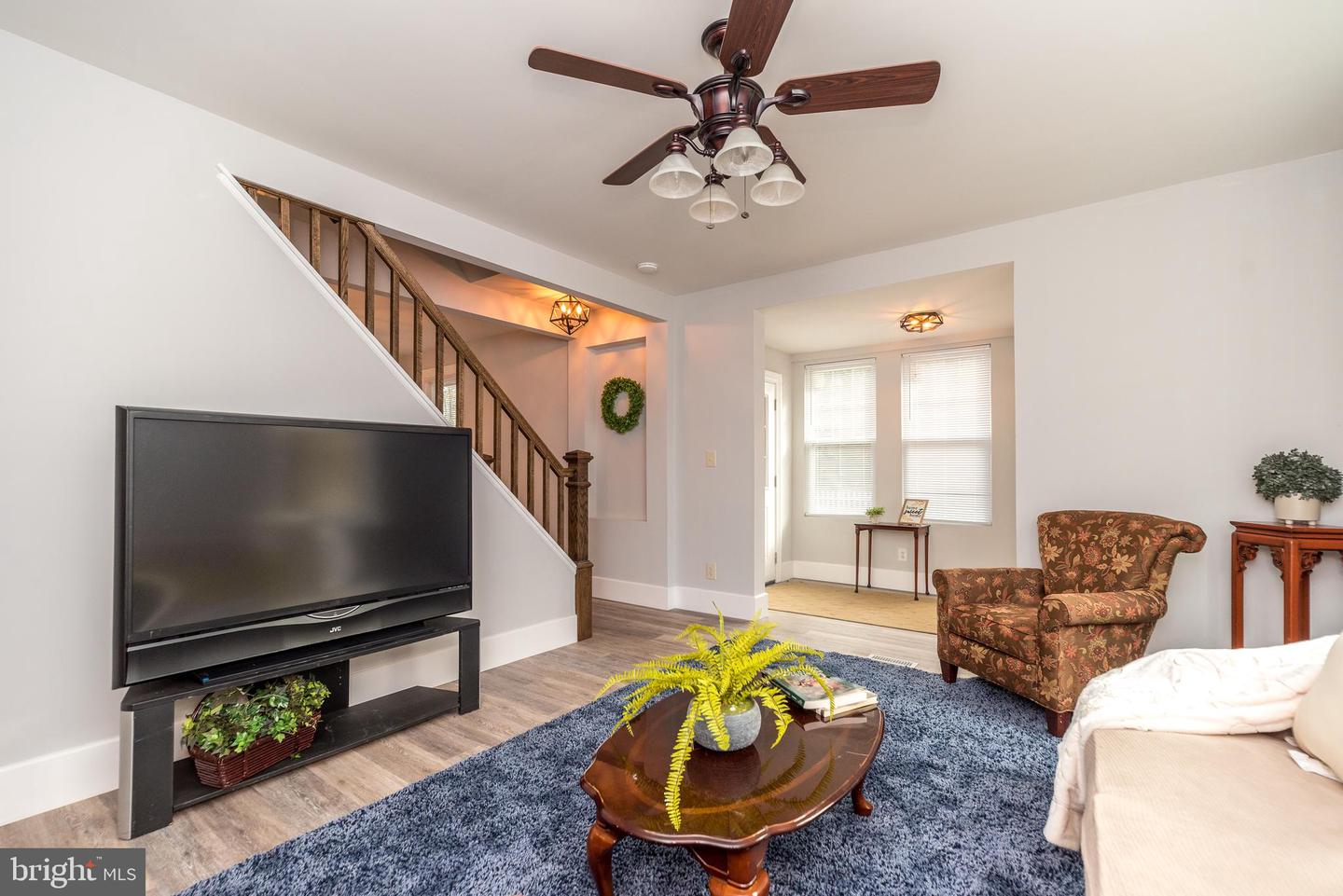 728 Hilltown Pike
