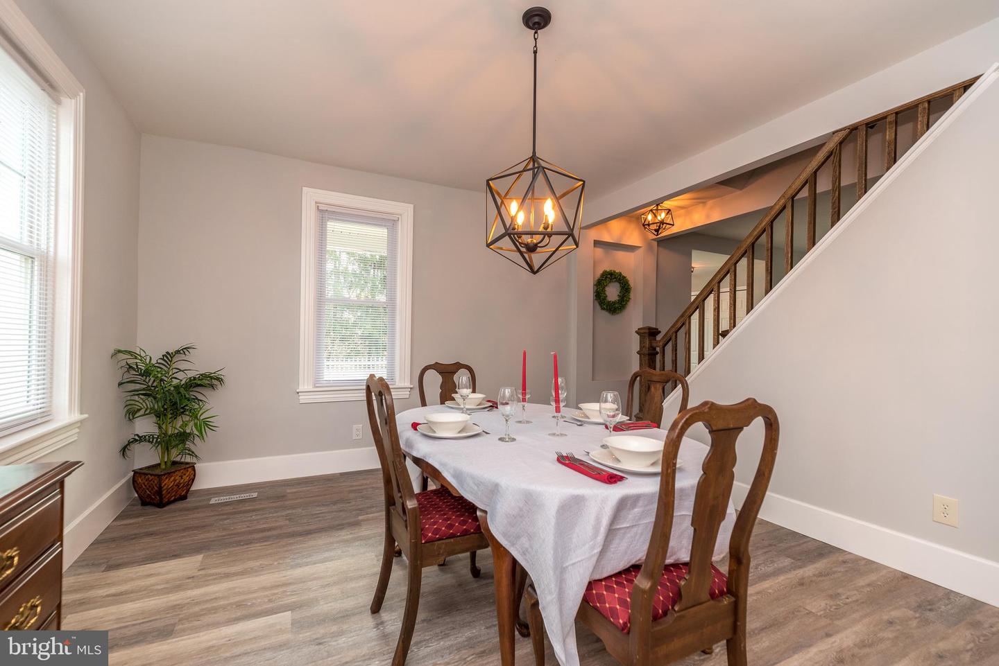 728 Hilltown Pike