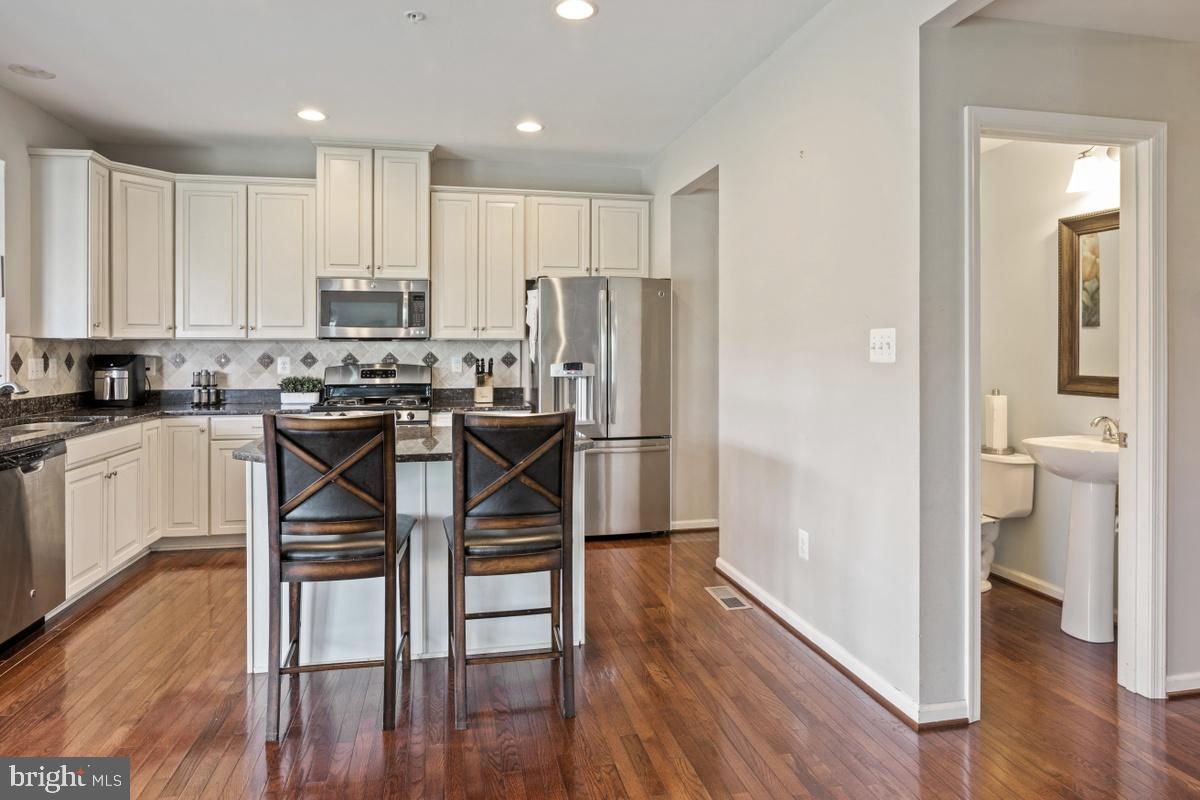 2904 Maggie Way