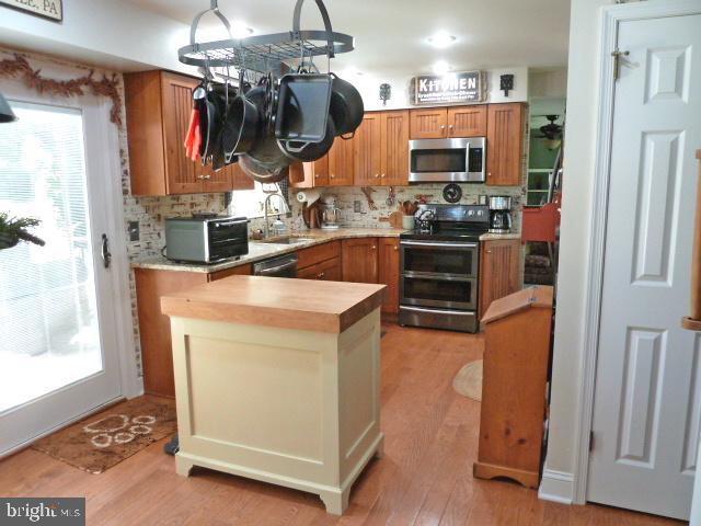 108 Noble Dr