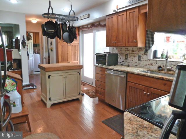 108 Noble Dr