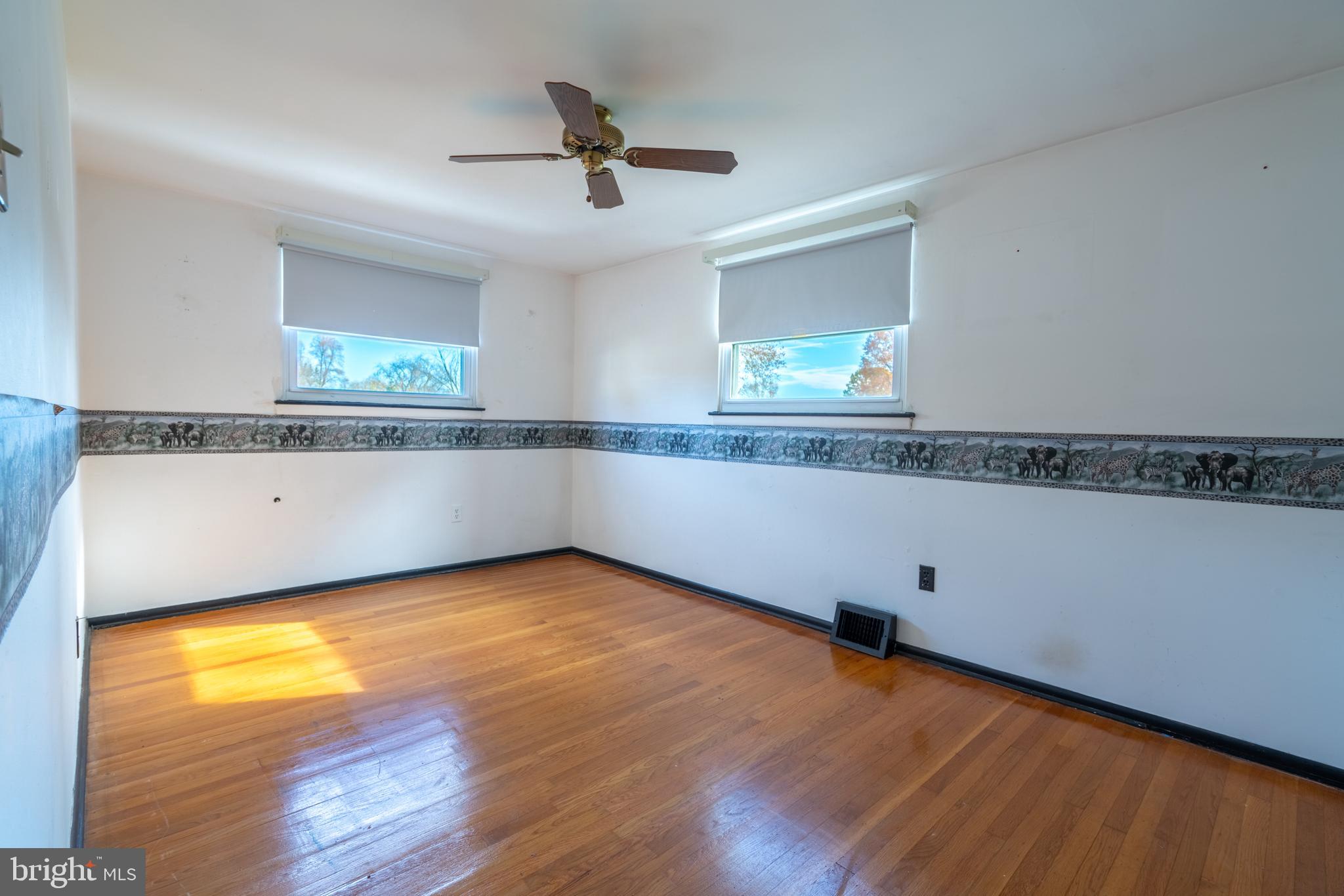 287 Essex Rd