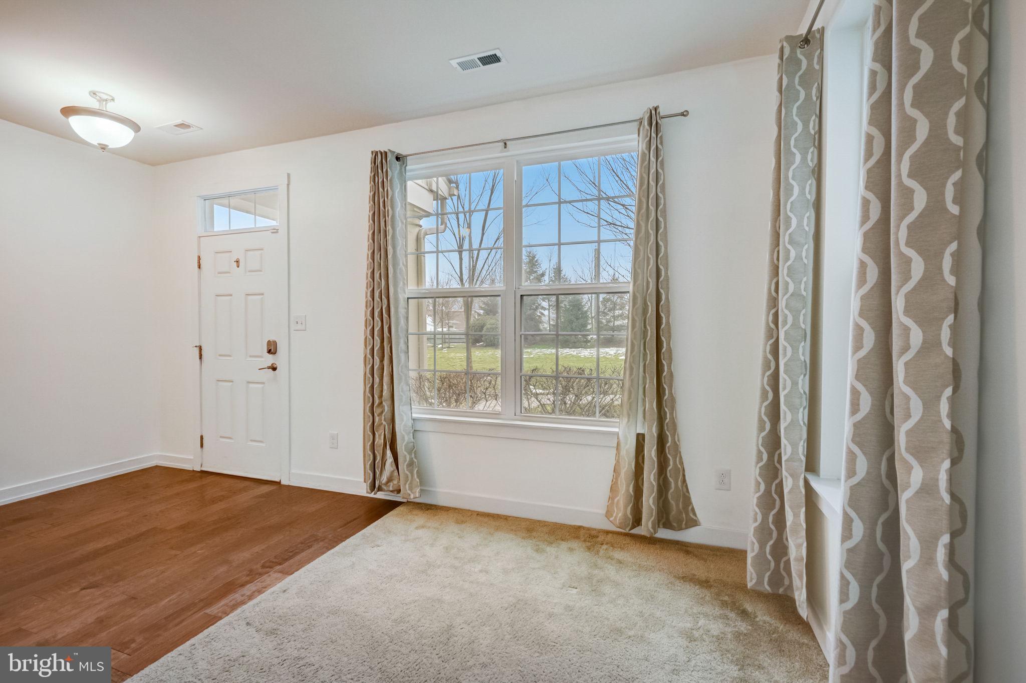 133 Equestrian Row