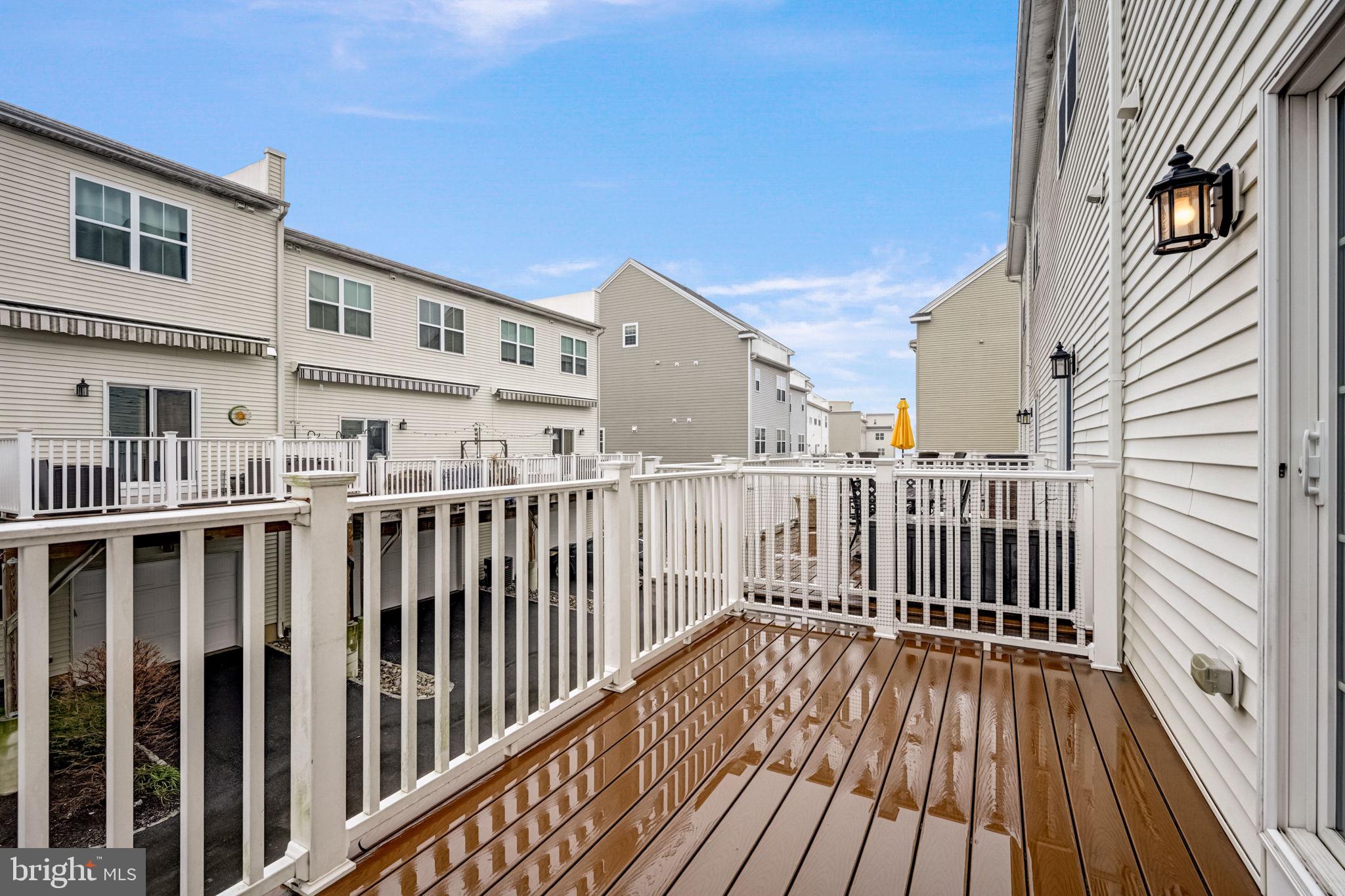 133 Equestrian Row