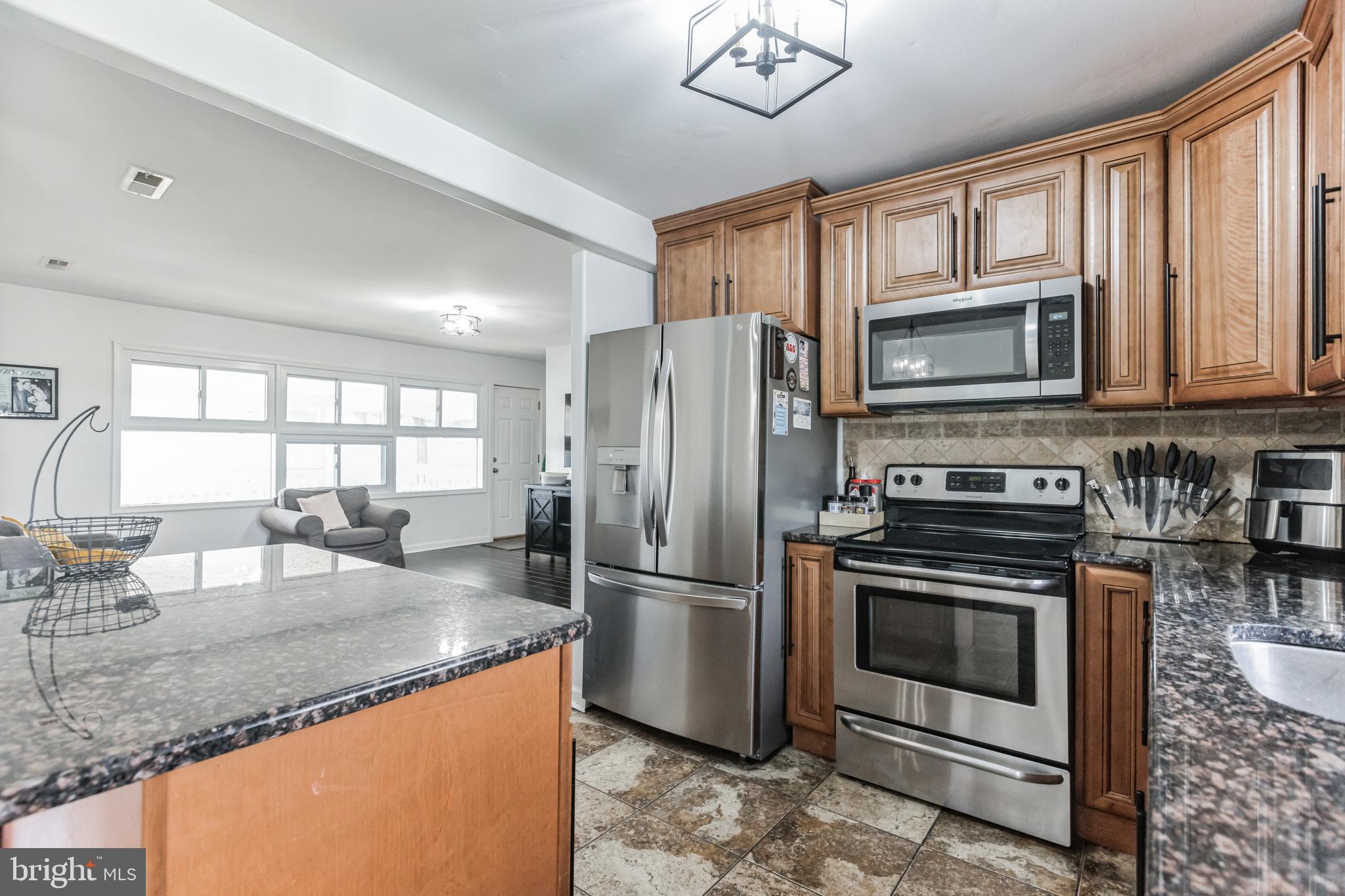 15 Ridge Ln