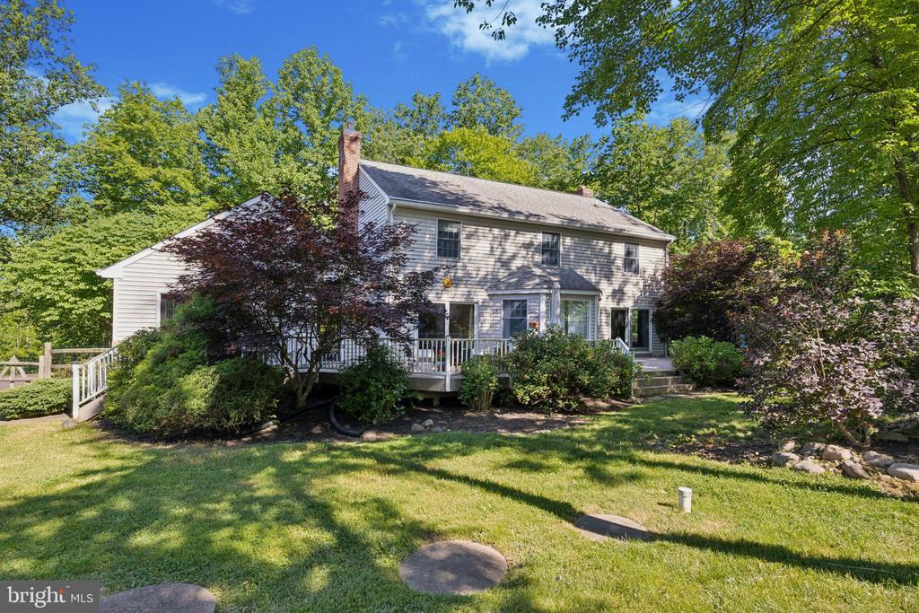 1329 Hilltown Pike
