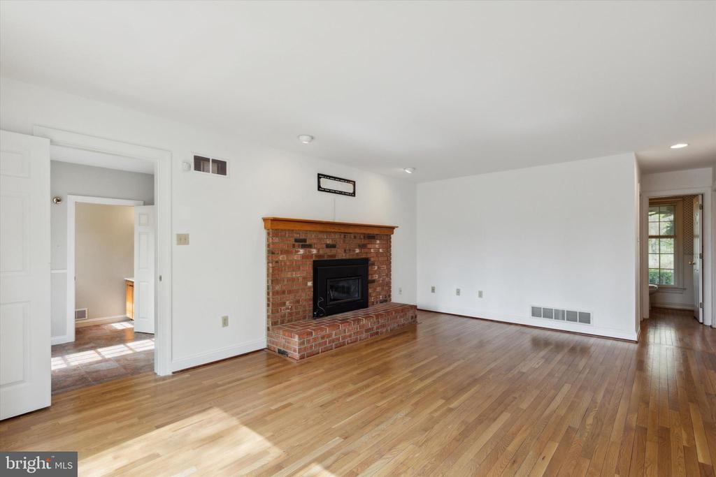 1329 Hilltown Pike