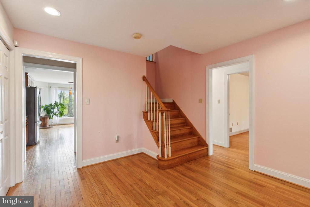 1329 Hilltown Pike