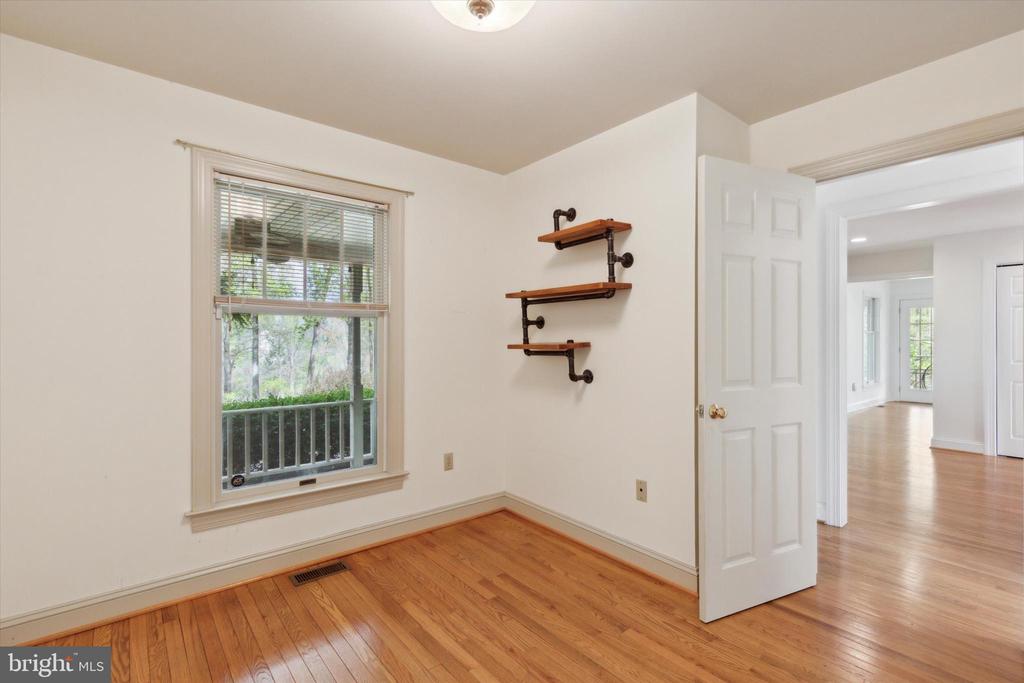 1329 Hilltown Pike