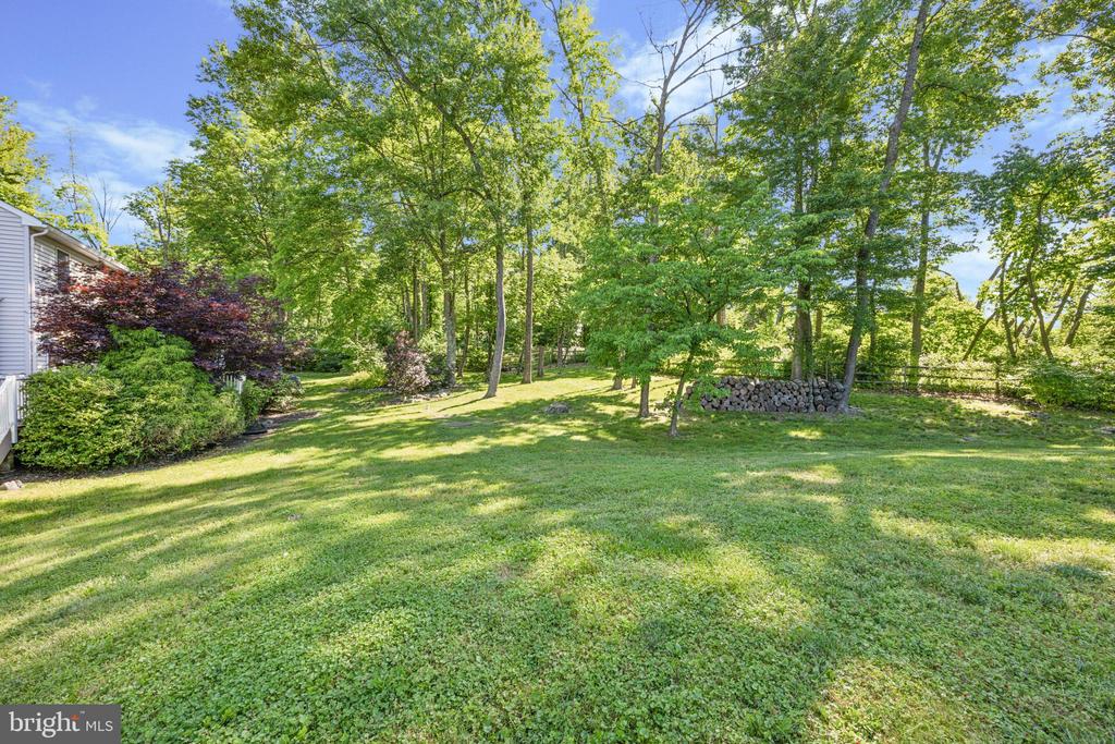 1329 Hilltown Pike